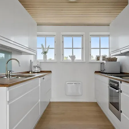 Daire Klint Strandvej Nykobing Sj Vi *